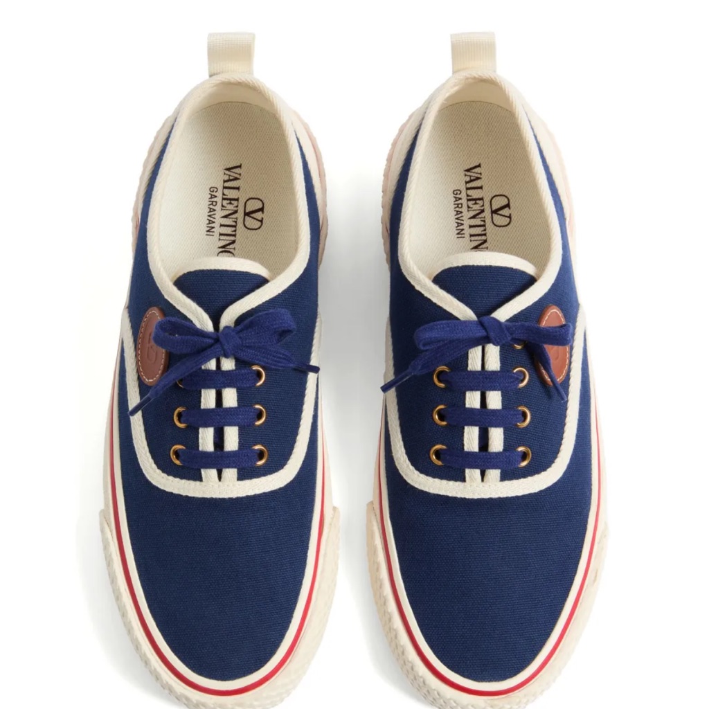 New And Authentic Valentino Garavani Navy And Cream Sneakers